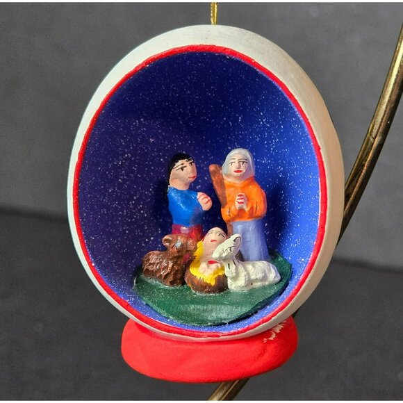 Hand Painted Nativity Scene Egg Ornament Miniature Folk Art Christmas Peru 1.75" - Picture 2 of 9